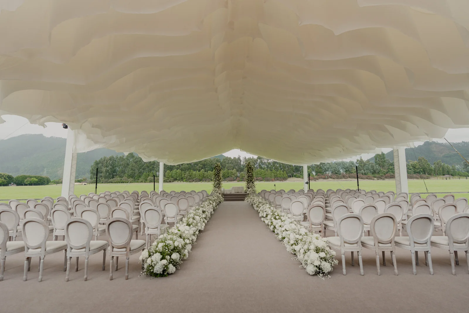 Cris y Conor · Polo Club, Bogotá