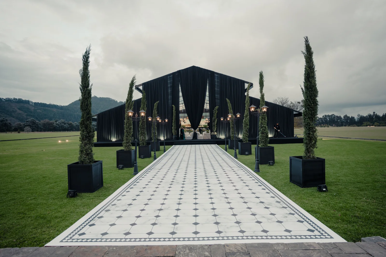 Cris y Conor · Polo Club, Bogotá
